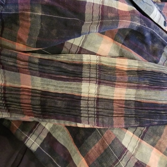 Womens button down - Picture 4 of 4